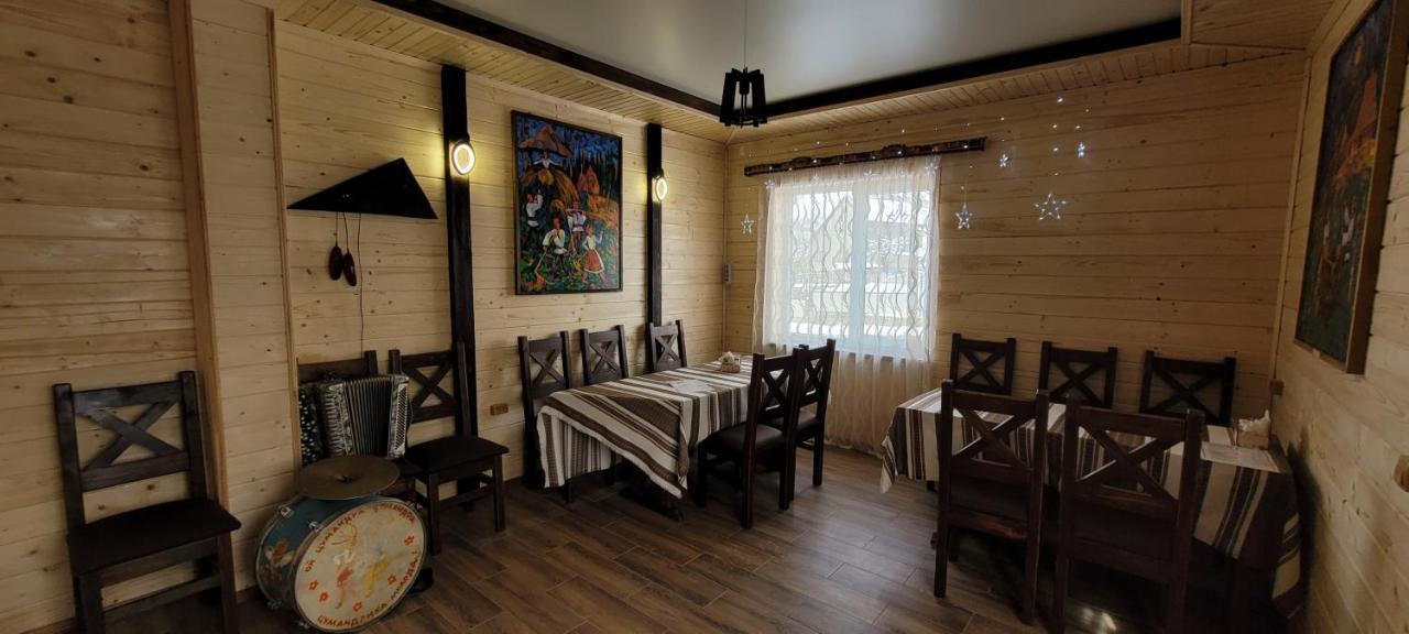 Коло Гір Hotel Kolochava Ngoại thất bức ảnh